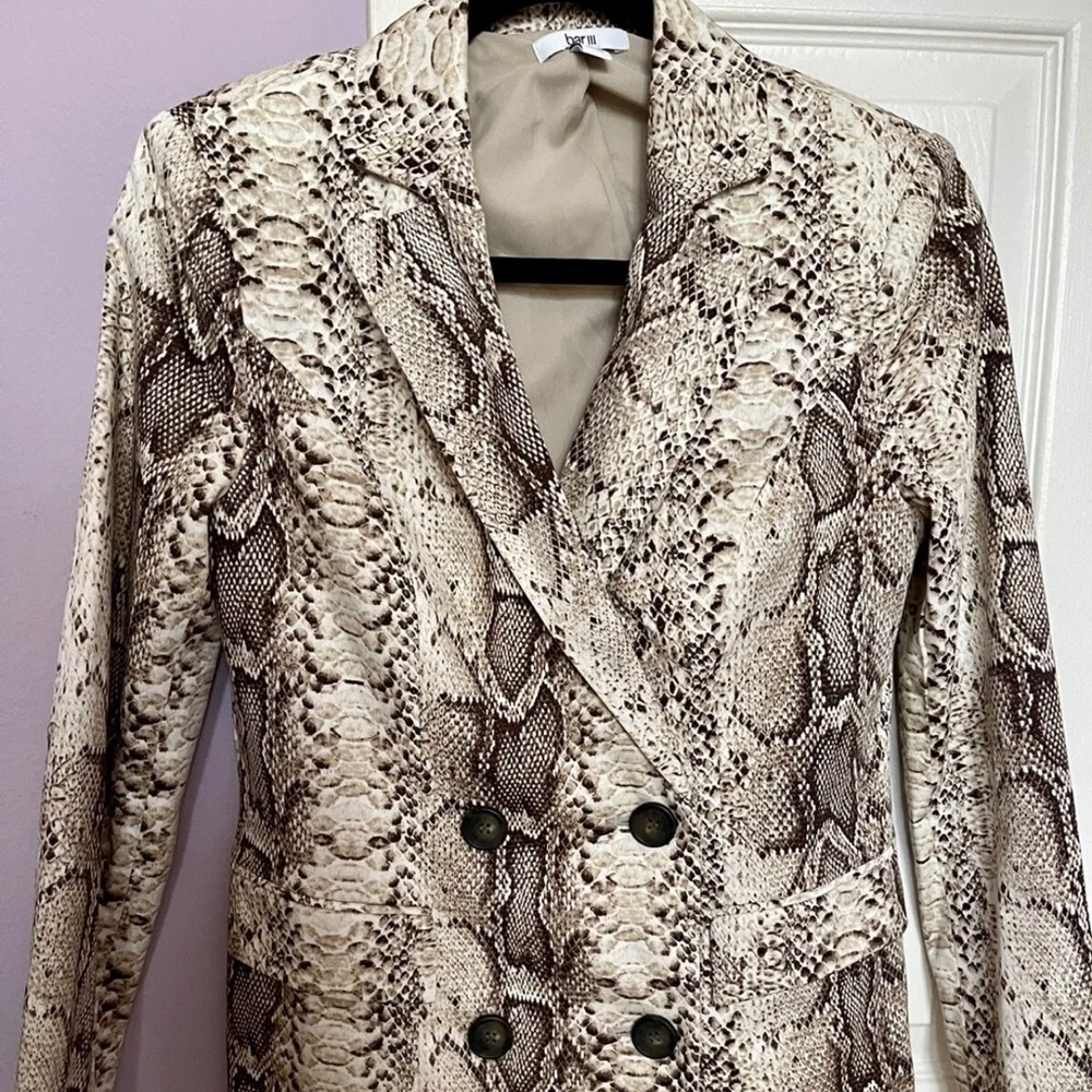 Bar III snake blazer XS Tailored fit